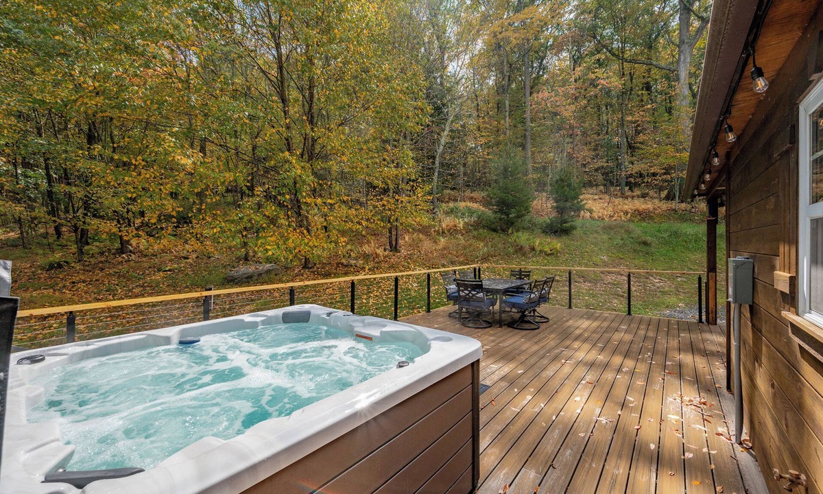 McHenry Cabin | Charming Dog Friendly Retreat w/Fire Pit & Hot Tub