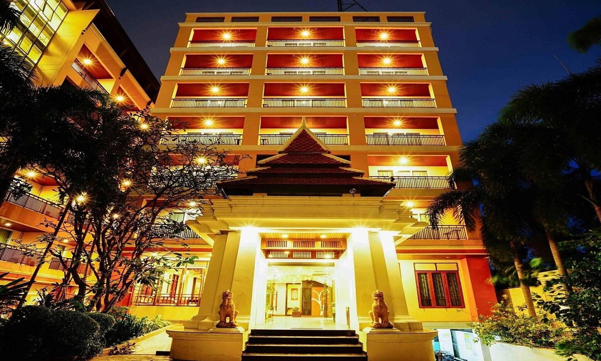 North Pattaya House | Charming Double Retreat | Complimentary Parking