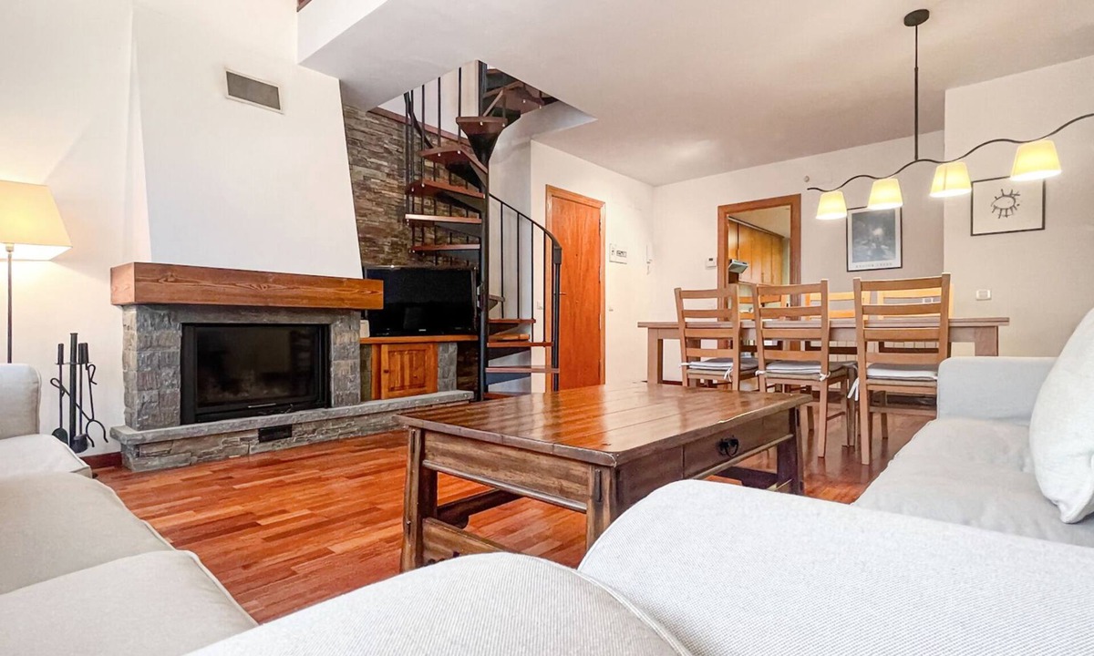 Puigcerda Apartment | Charming Duplex in Puigcerdà: A Unique Place!