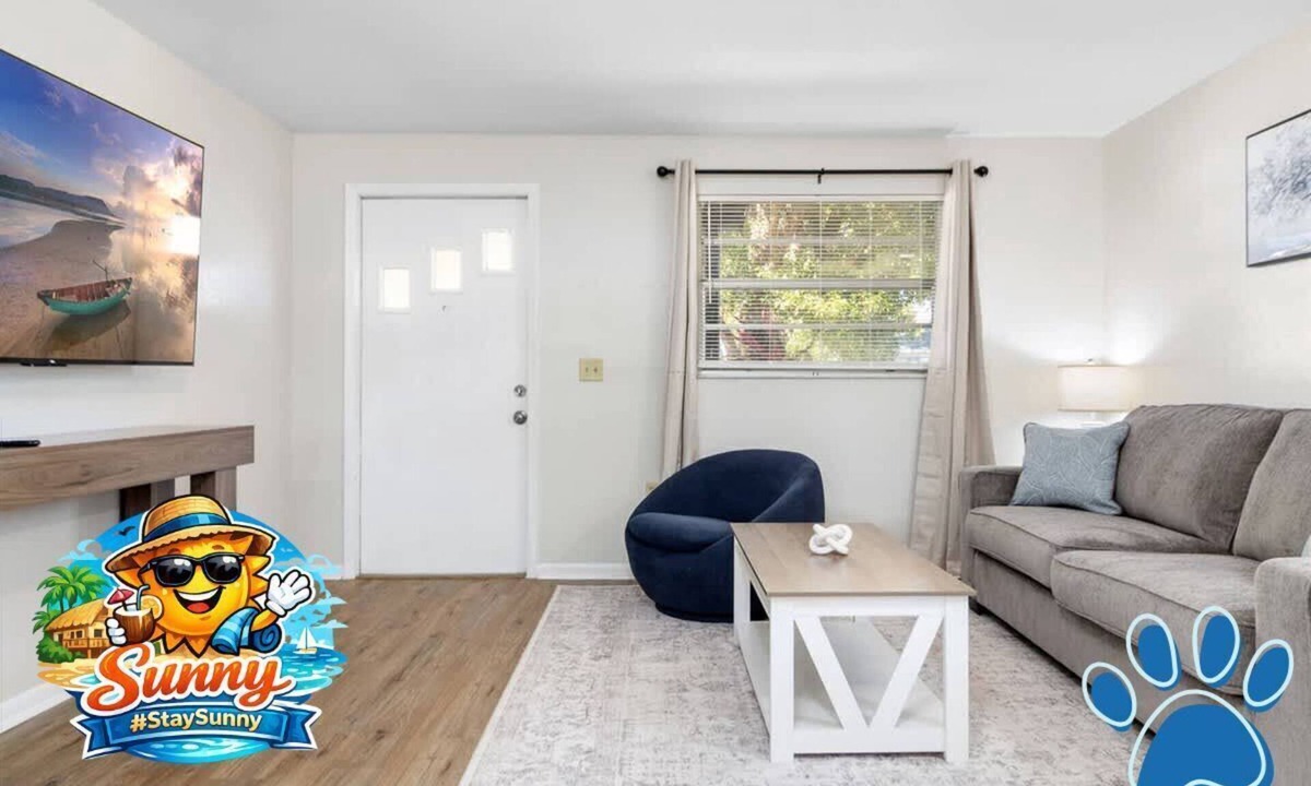Zephyrhills House | Charming Duplex in Zephyrhills! 🌴