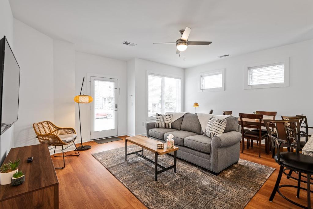 North Chesterfield Apartment | Charming Duplex Retreat in Old Town Manchester VA