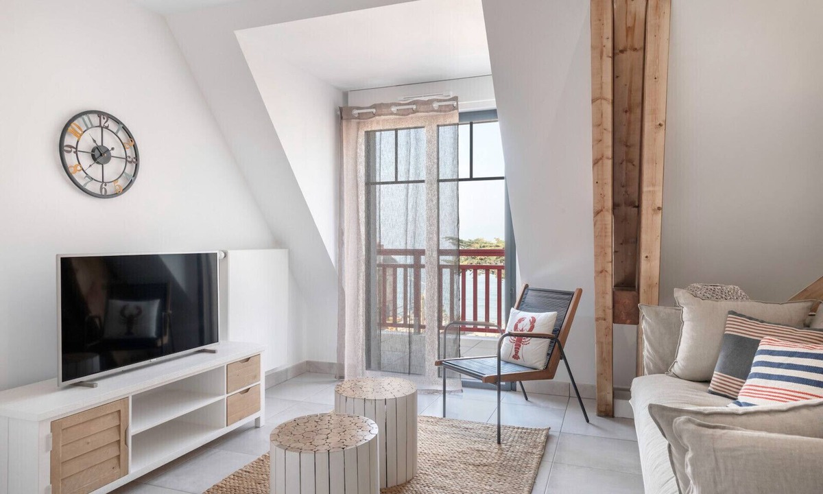 Pleneuf-Val-Andre Apartment | Charming flat on the embankment of Pléneuf