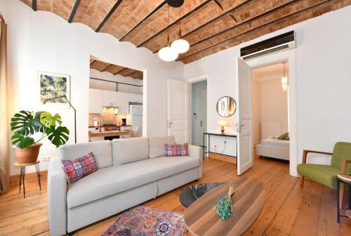 Asmali Mescit Apartment | Charming Flat Retro Design AC Galata