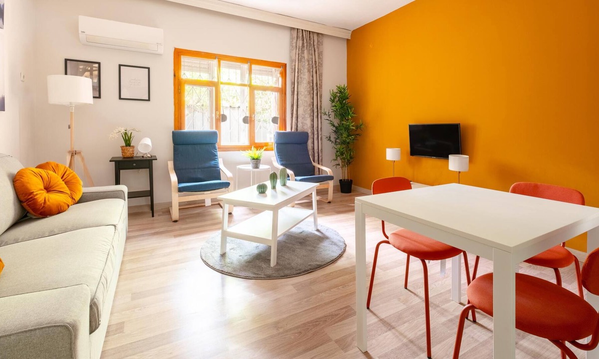 Goynuk Apartment | Charming Flat w Garden, 5 min to Beach in Kemer