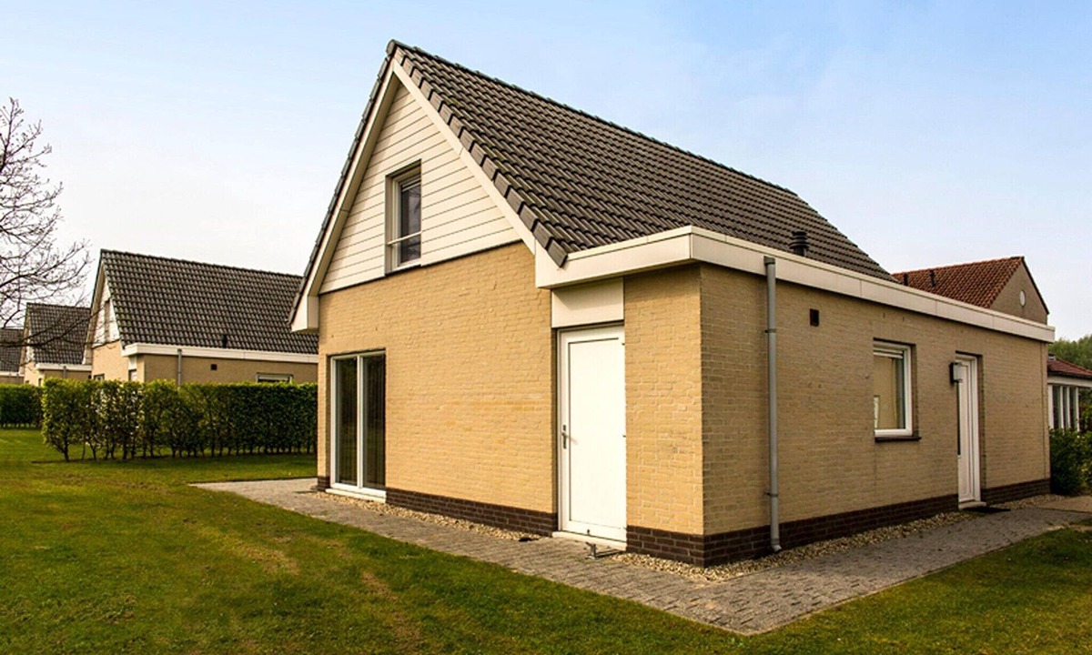 Heel House | Charming forest house surrounded by a garden