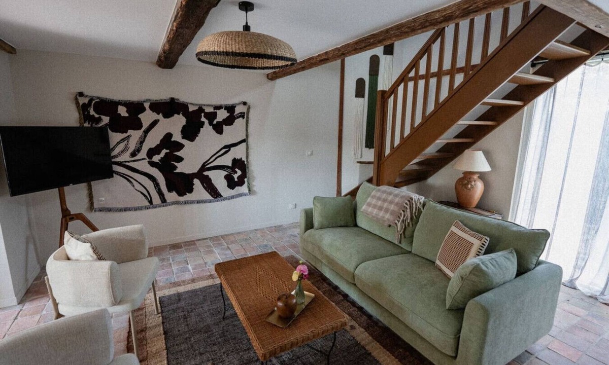 Le Puy-Sainte-Reparade House | Charming country house with pool access in Provence