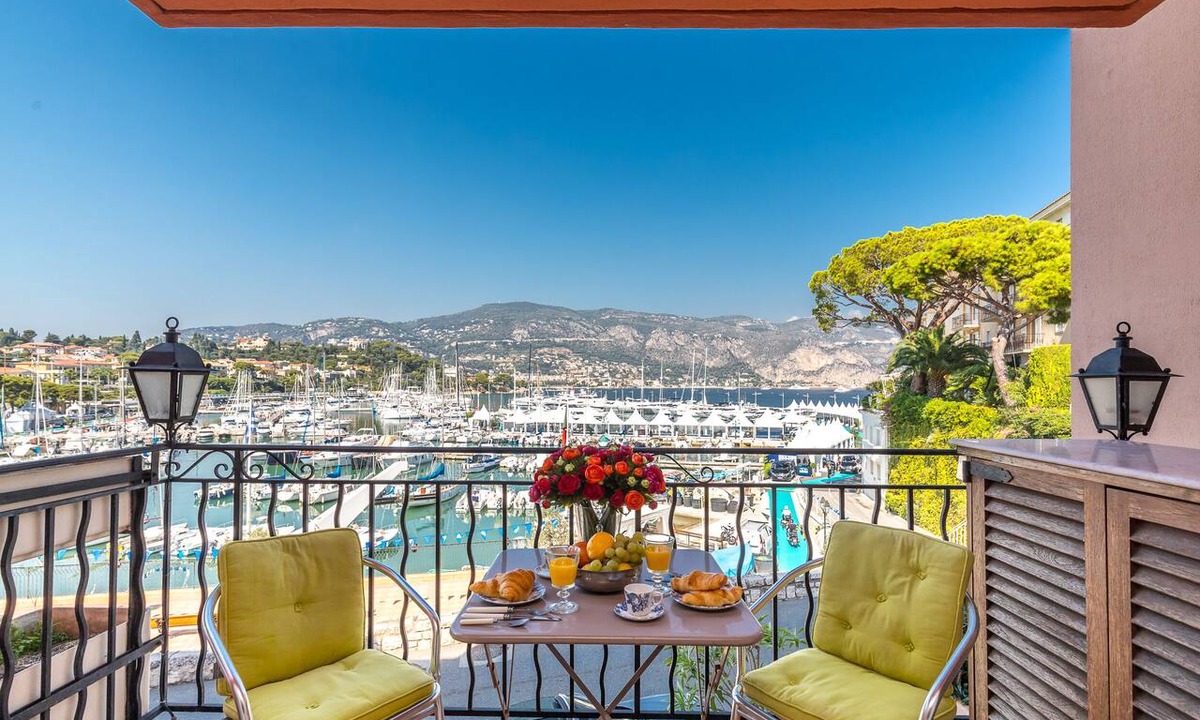 Saint-Jean-Cap-Ferrat Apartment | Charming apartment in the heart of Saint Jean.
