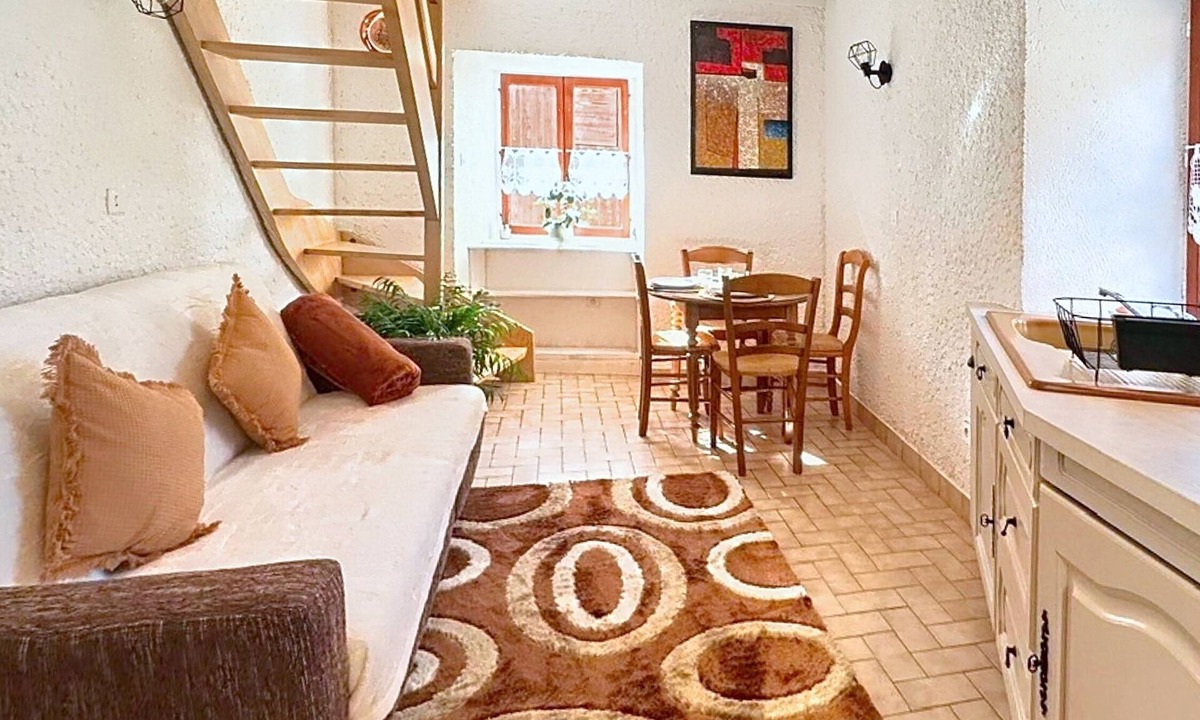 Saint-Martin-des-Olmes House | Charming gîte in a renovated mill - Absolute peace - Nature
