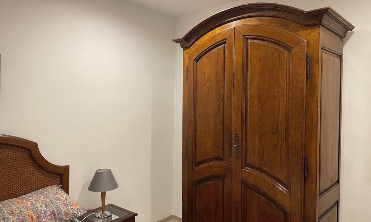 Saint-Nom-la-Breteche House | Charming newly renovated 1 bedroom house in St-Nom-la-Bretèche with fibre WiFi