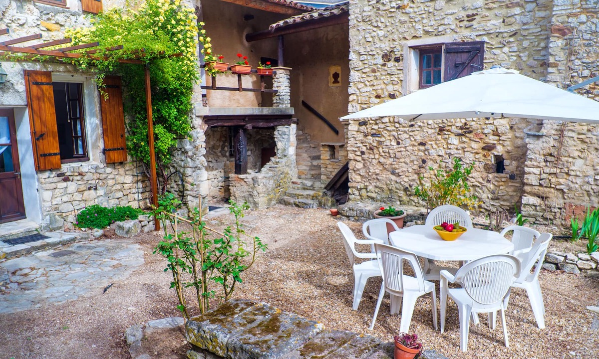 Saint-Saturnin-les-Apt House | Charming cottage in Provence. Saint Saturnin of Apt
