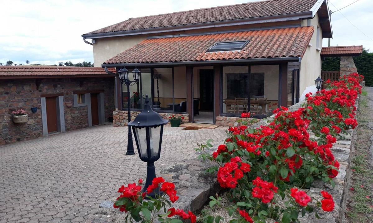 Saint-Victor-sur-Rhins Cottage | Charming countryside house with peaceful garden, pets allowed