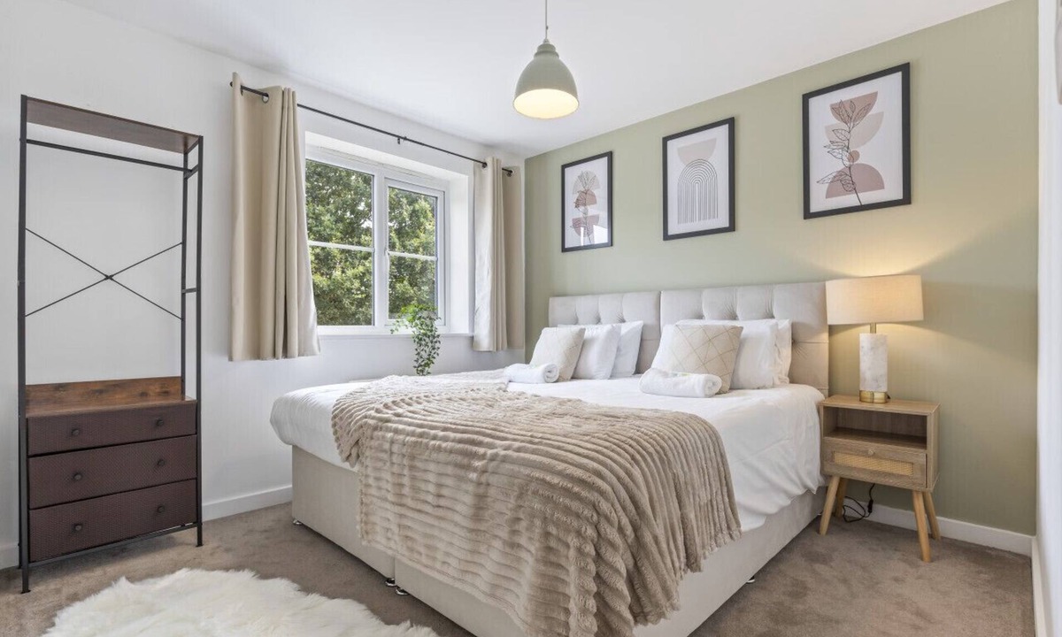 Leamington Spa House | Charming House in Leamington Spa with Free Parking