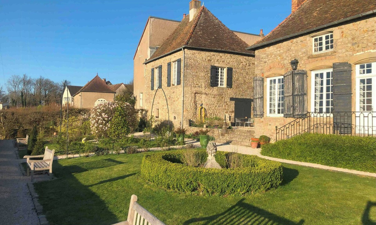 Mont-Saint-Vincent House | Charming gite in Mont Saint Vincent