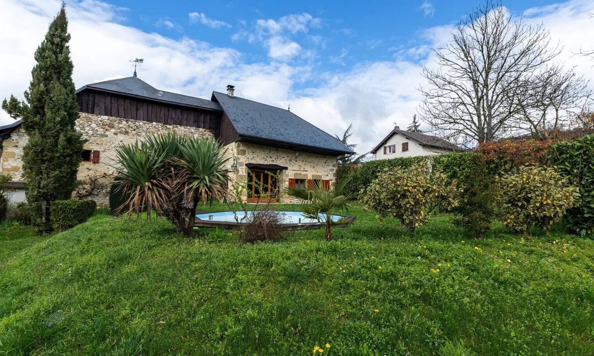 Vaulx Other | Charming gîte 15 km from Annecy in the countryside. Disconnection guaranteed.