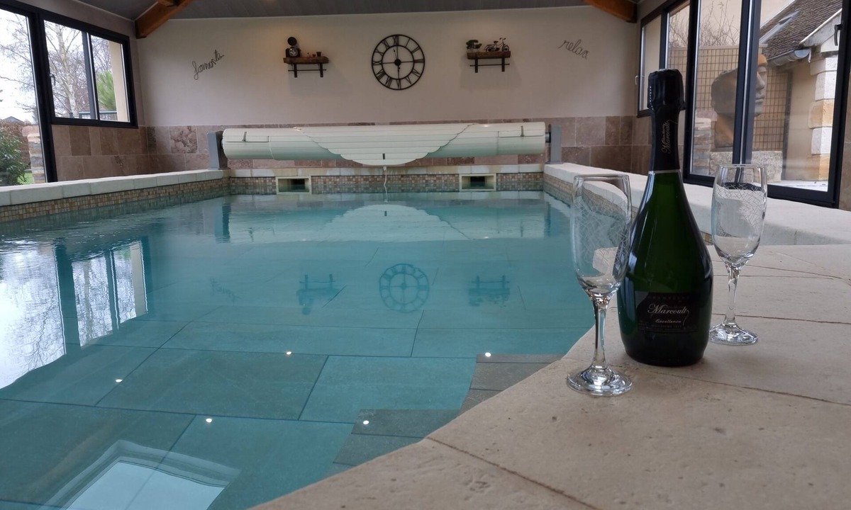 Esternay House | Charming gite in Champagne with heated indoor pool