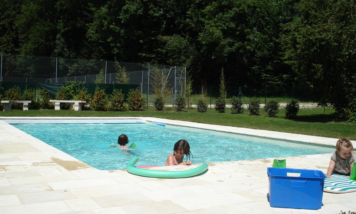Nettancourt Cottage | Charming gîte with swimming pool in park approved as a remarkable garden