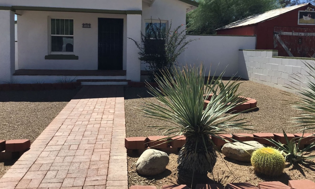 Blenman-Elm House | CHARMING GREAT CENTRAL LOCATION FULLY RENOVATED