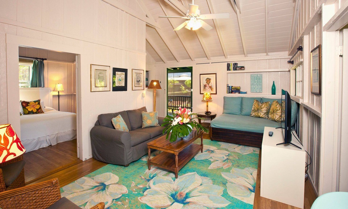Hanalei Cottage | Charming Hanalei Beach Cottage w/AC - Walk to town & the Beach! TVNC-1091