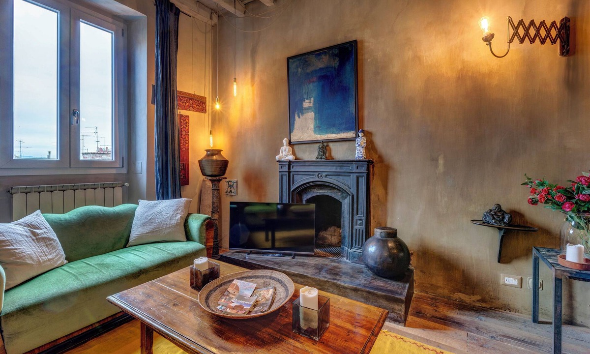 San Niccolo Apartment | CHARMING HIDEAWAY IN FLORENCE OLD TOWN