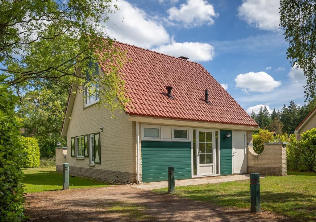 Hellendoorn House | Charming Hideaway Near Woods