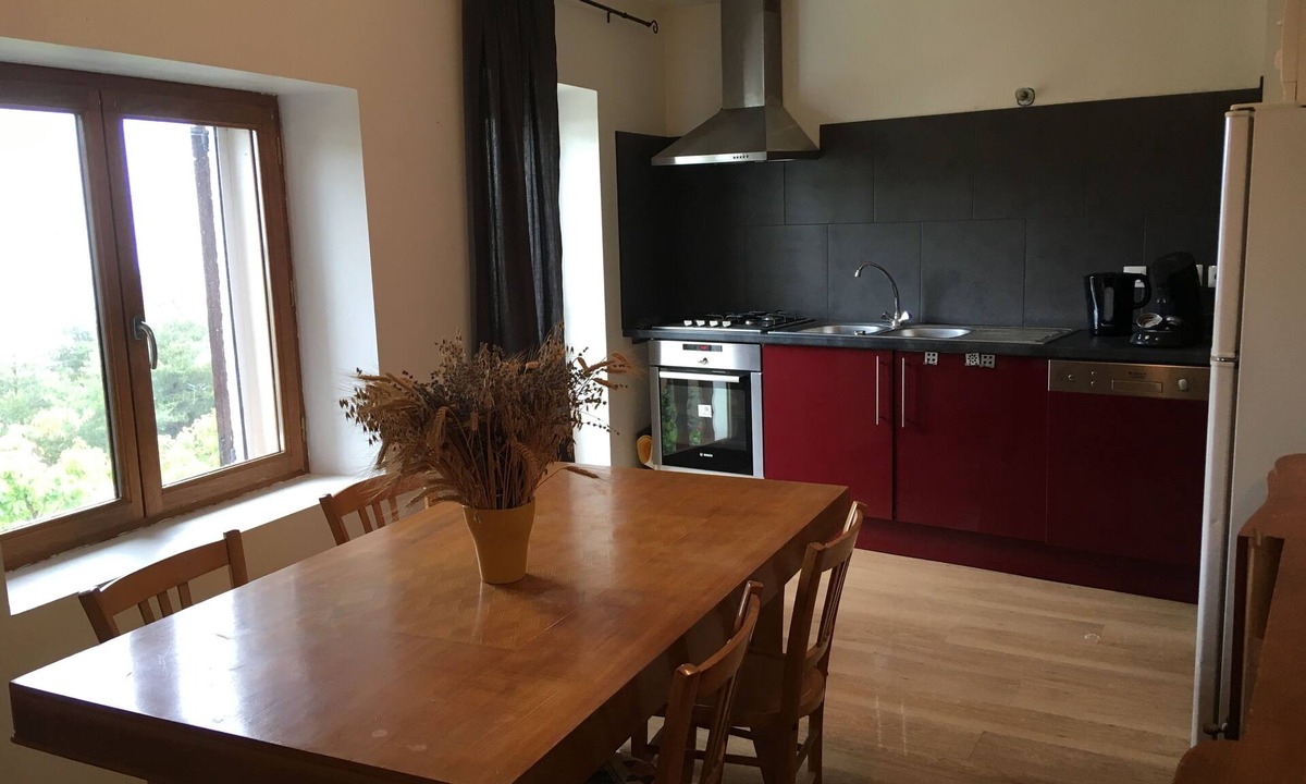 Theus Apartment | Charming high-altitude gite with panoramic view