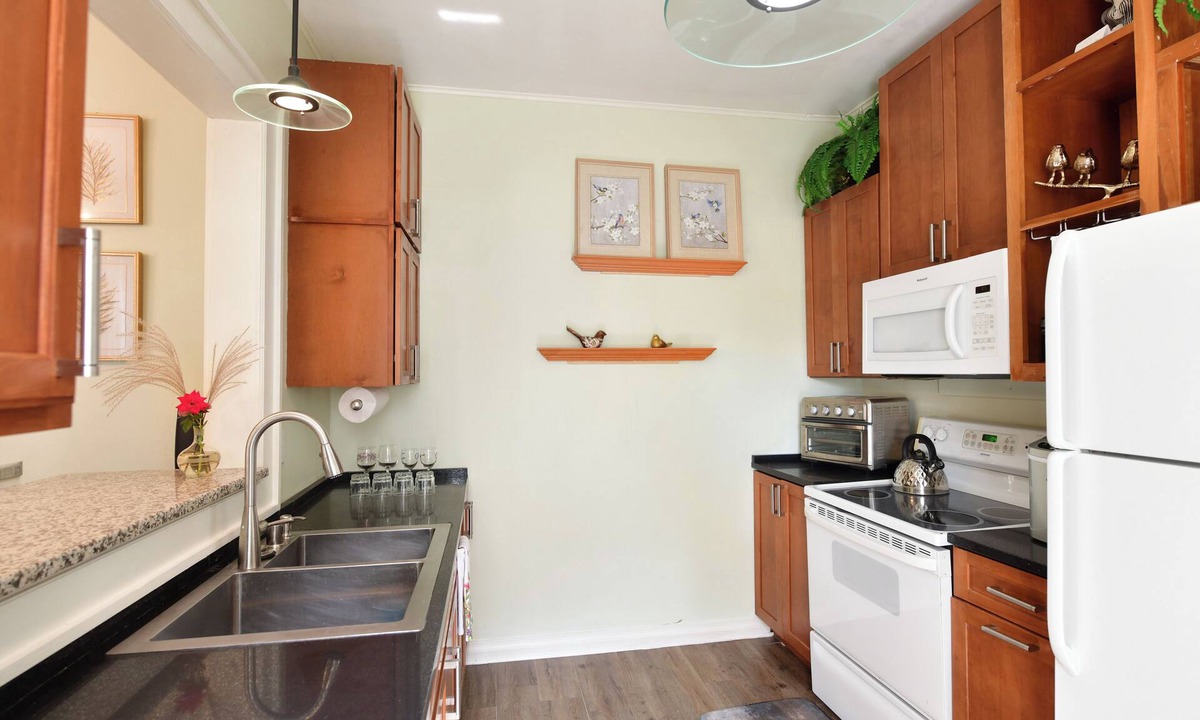 Baraboo Cottage | Charming historic 2-BR cottage with AC, walking distance to downtown Baraboo.