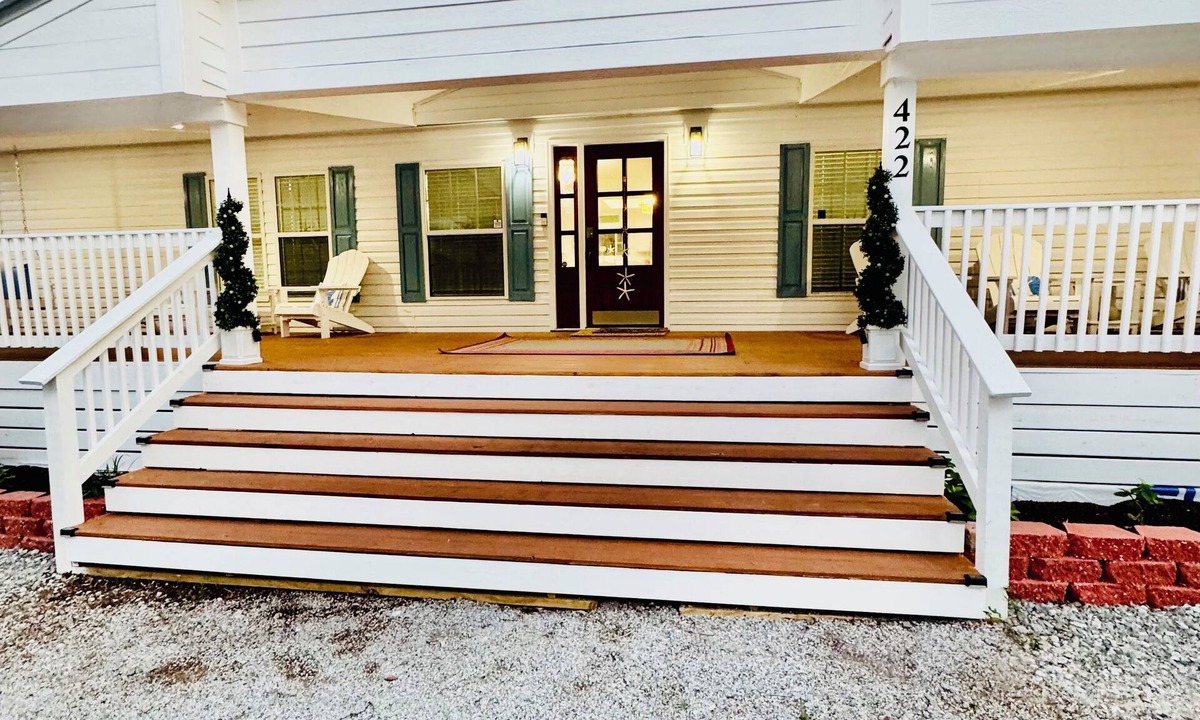 Santa Rosa Beach Cottage | Charming home in Santa Rosa Beach, FL, located near 30A Beaches and Destin.