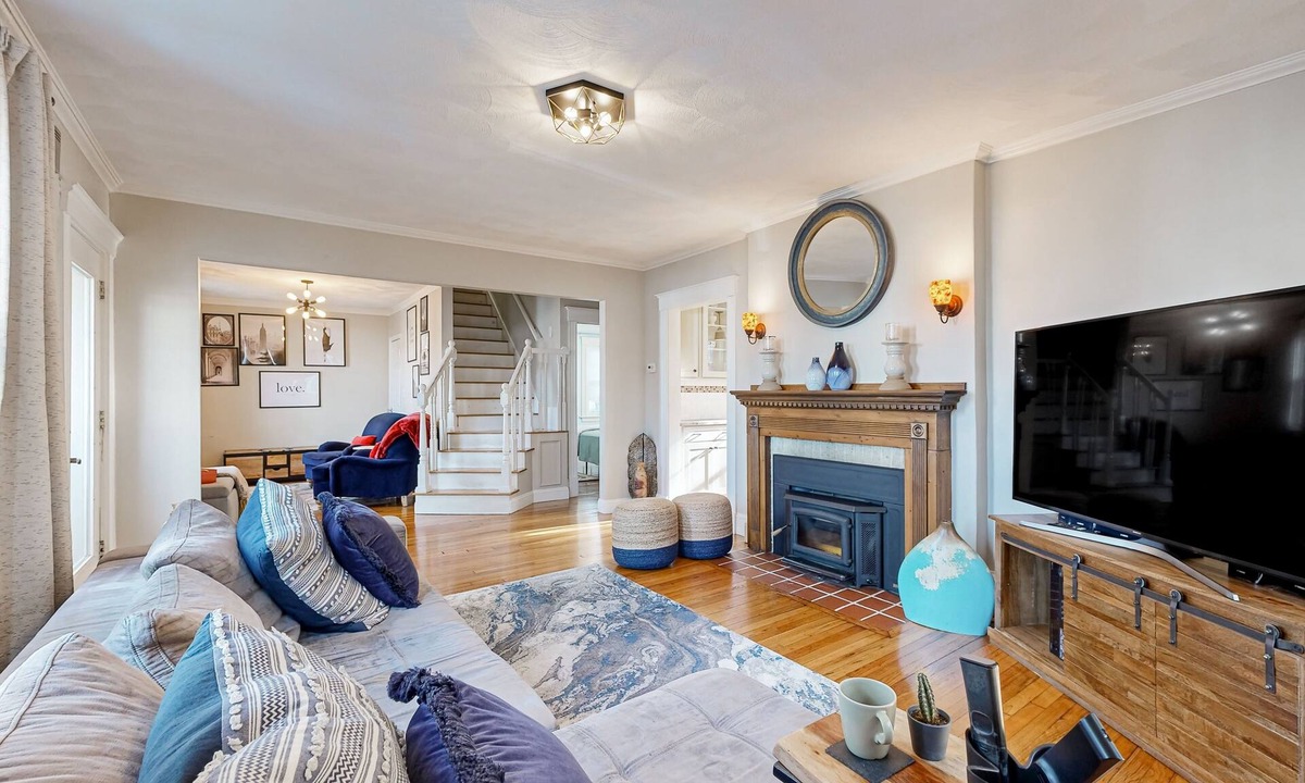 Newton Upper Falls House | Charming home with deck- walkable to transit, shops & restaurants
