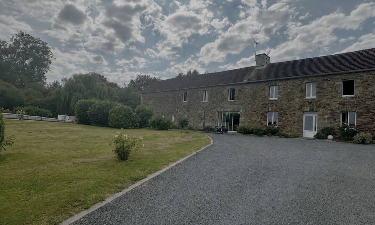 Saint-Ebremond-de-Bonfosse House | Charming house with a pool and a view of the countryside near Saint-Lô.