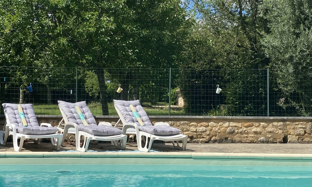 Antigny House | Charming house with heated pool 30 minutes from Futuroscope