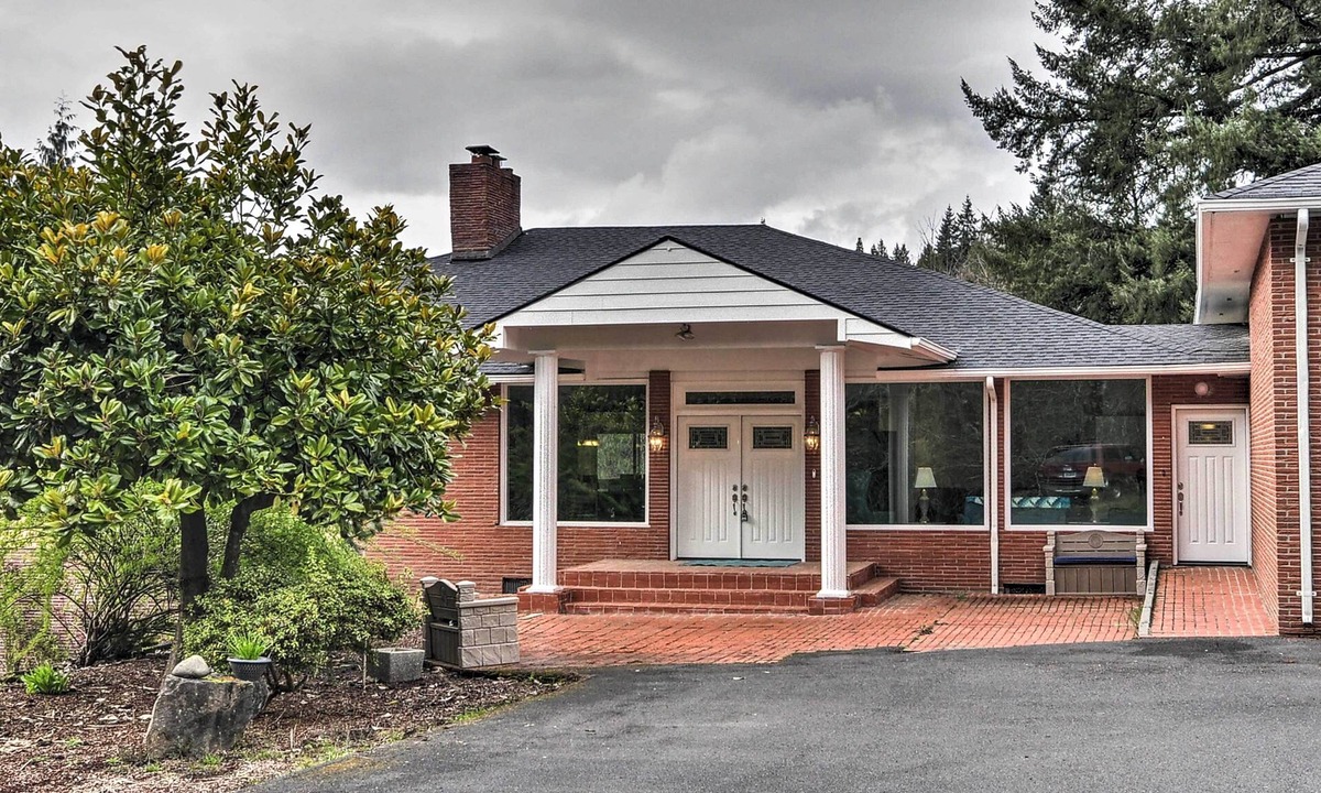 Kelso House | Charming Kelso Home w/Proximity to Cowlitz River!