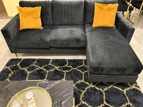 Eden Gardens Apartment | Charming Kingston Apartment with City Views