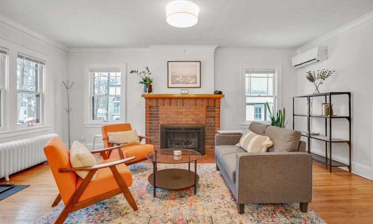 Linden Hills House | Charming Linden Hills Bungalow Close to Everything