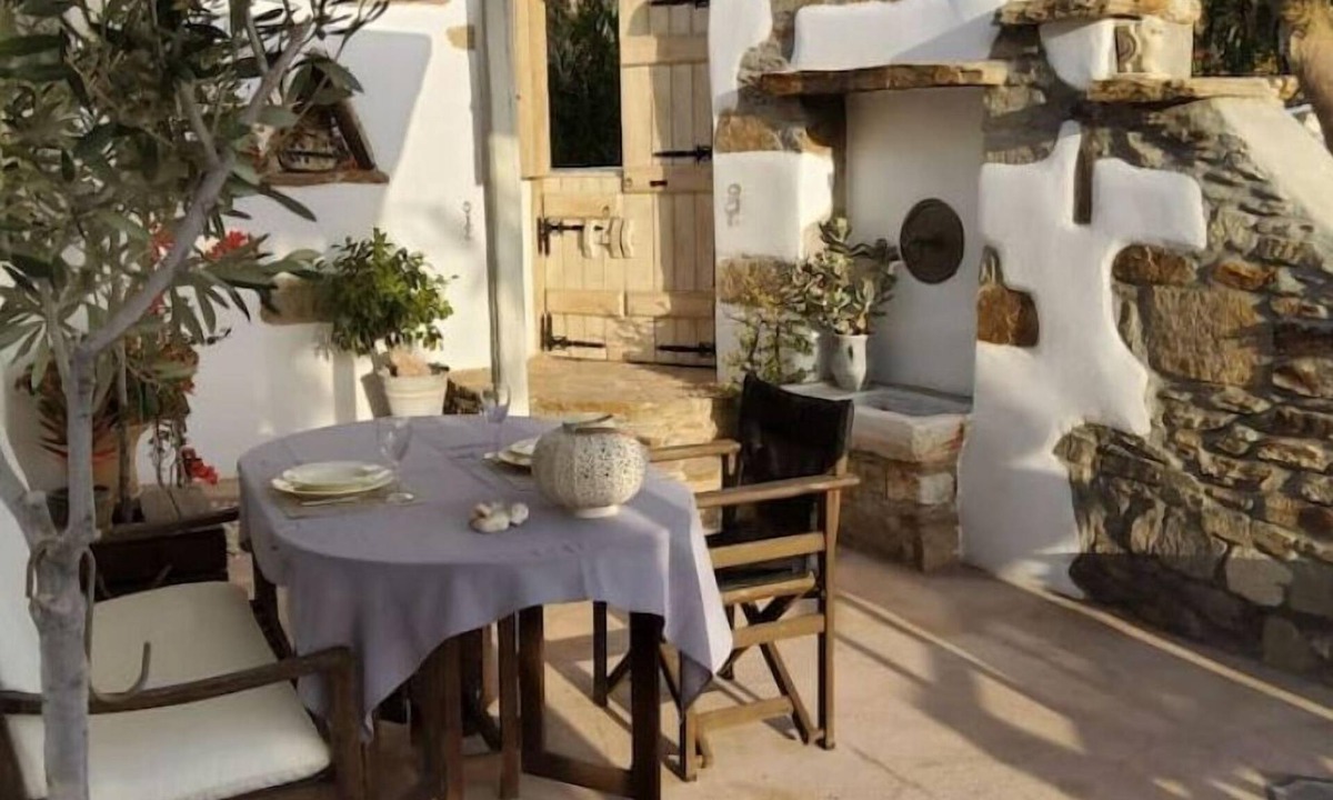 Paros House | Charming little Cycladic house with sea view
