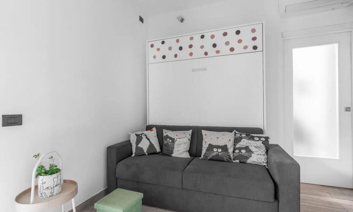Greco Apartment | Charming Loft Near Centrale - Loreto/Duomo COA5