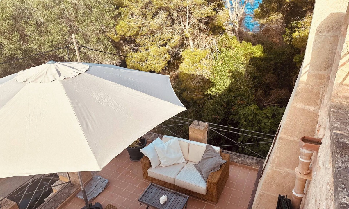 Cala Llombards House | Charming Mediterranean retreat in the Mallorcan style, right on the beach & MB
