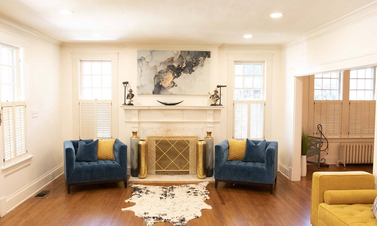 Crosstown House | Charming Midtown Bungalow minutes from downtown