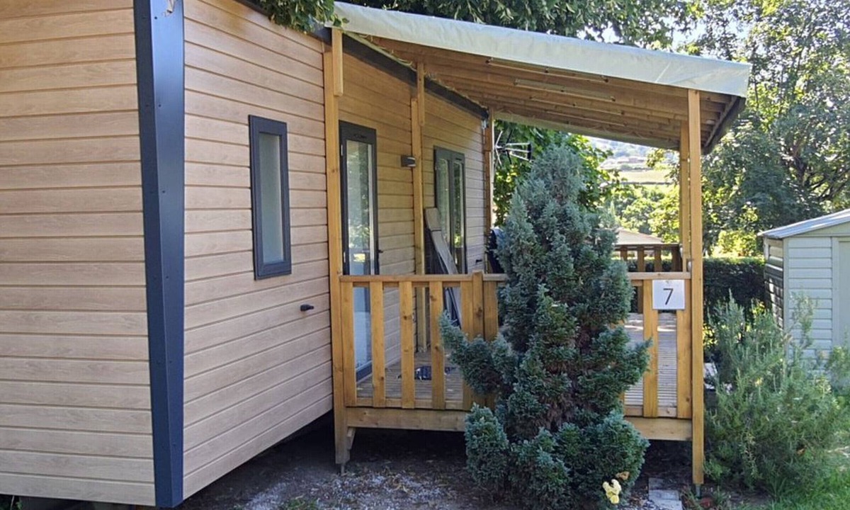 Saint-Point House | Charming mobile home, pets welcome - 4 guests