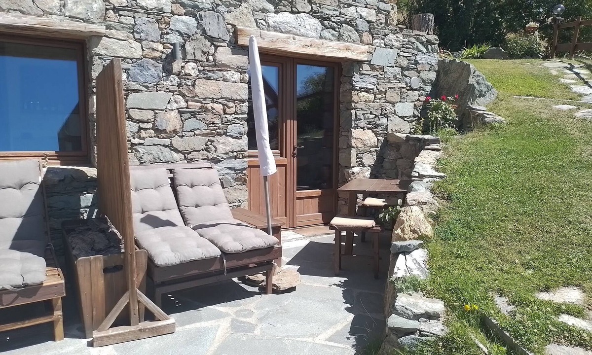 Sarre Apartment | Charming mountain lodging. Relaxation and hiking in unspoiled nature