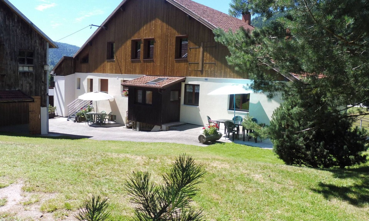 La Bresse Cottage | Charming Mountain Cottage with Ski Access, WiFi, and Family Amenities in La Bresse