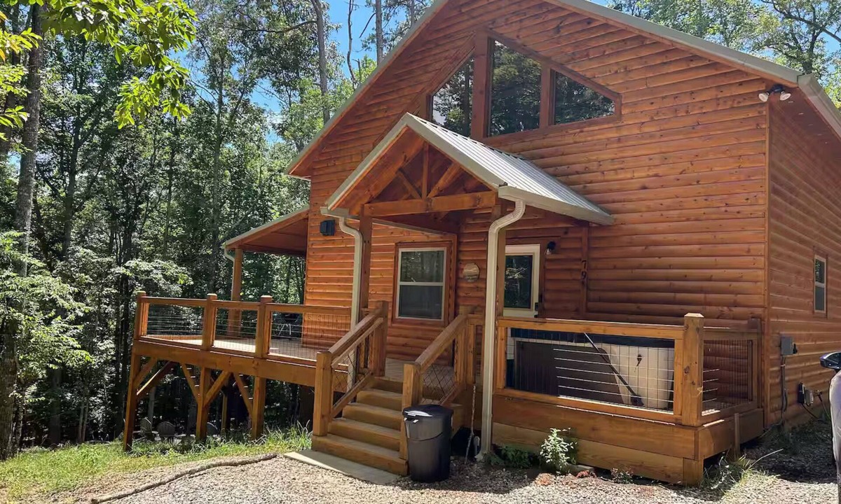 Murphy Ski Chalet | Charming Mountain Getaway with Hot Tub, Game Room -15min drive to casino!