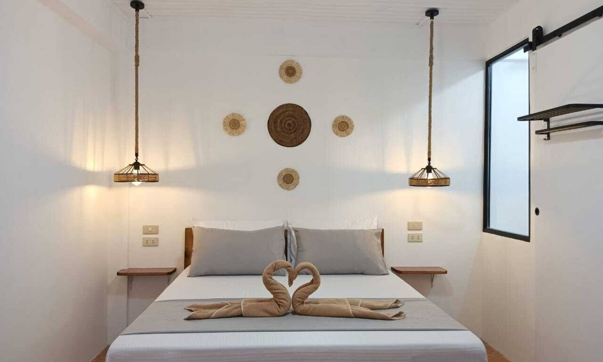 General Luna Apartment | Charming new studio with AC and WiFi in enchanting General Luna