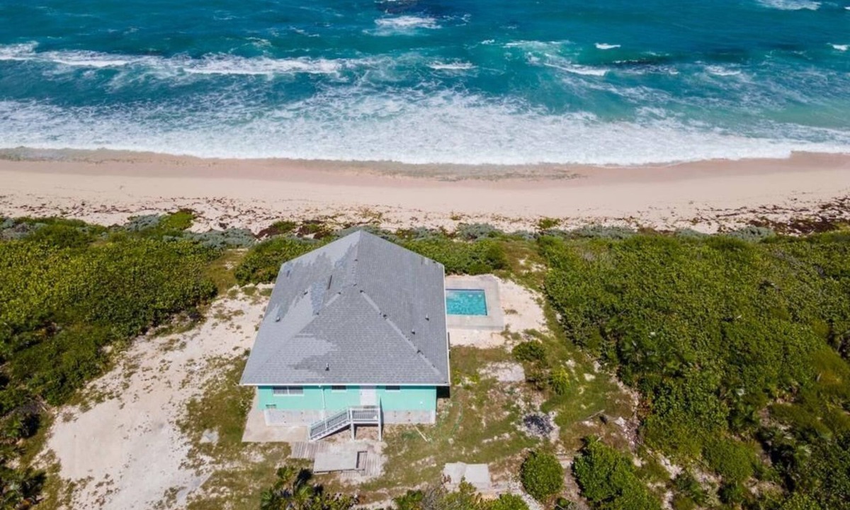 Long Island House | Charming Ocean Front Home With Awesome Ocean Views