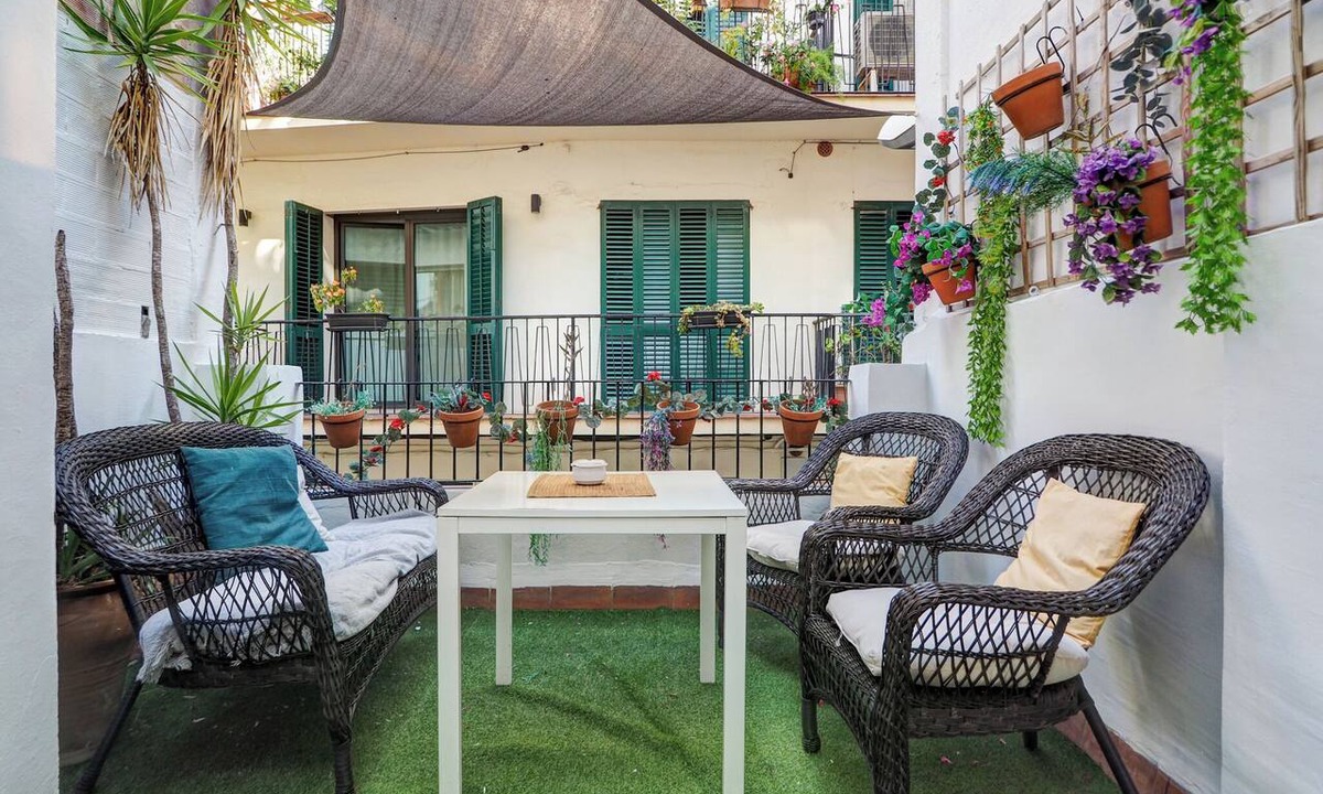 Sitges Town Center Apartment | Charming Patio by Hello Homes Sitges