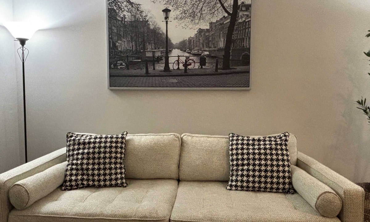 Buford House | Charming Private Guest Suite in marvelous Buford with WiFi, AC