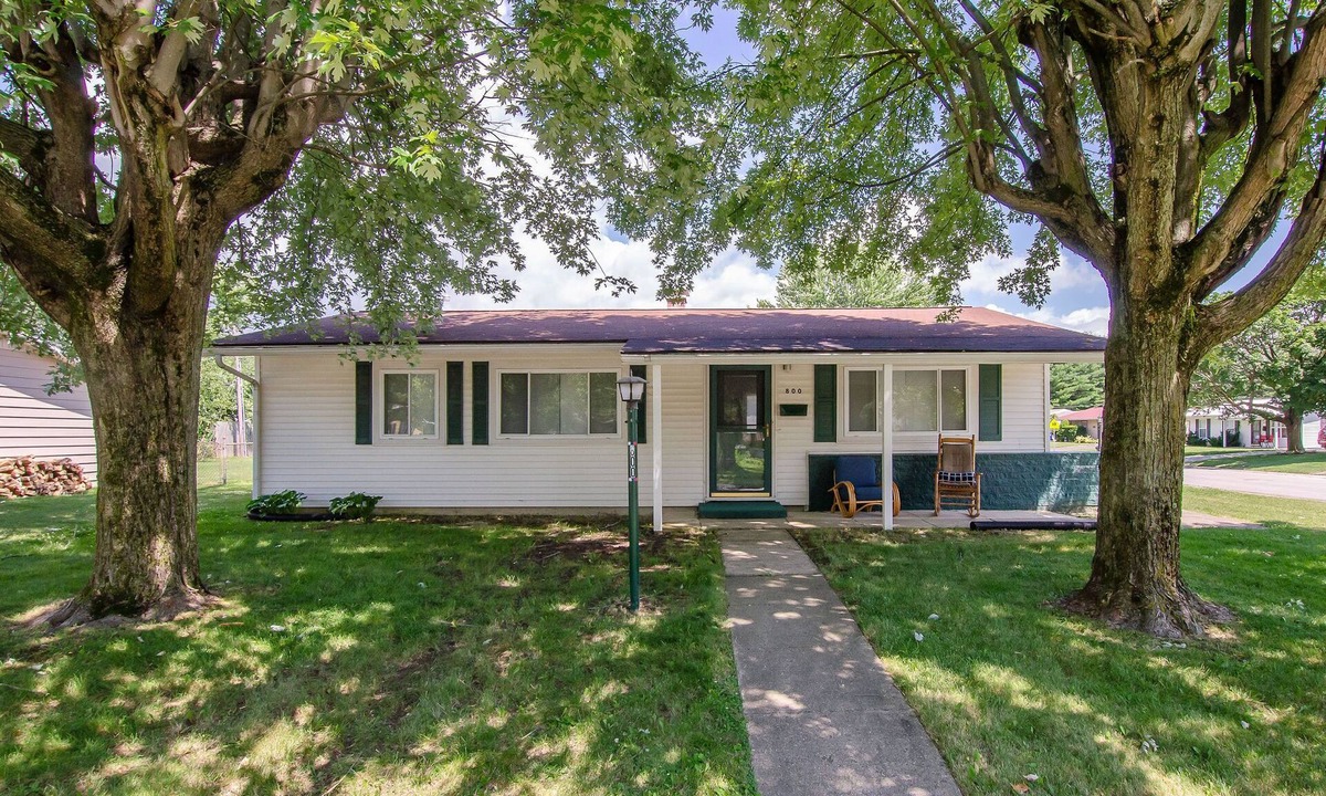 Kokomo House | Charming ranch, close to Speedway, Grissom AFB, Downtown Kokomo