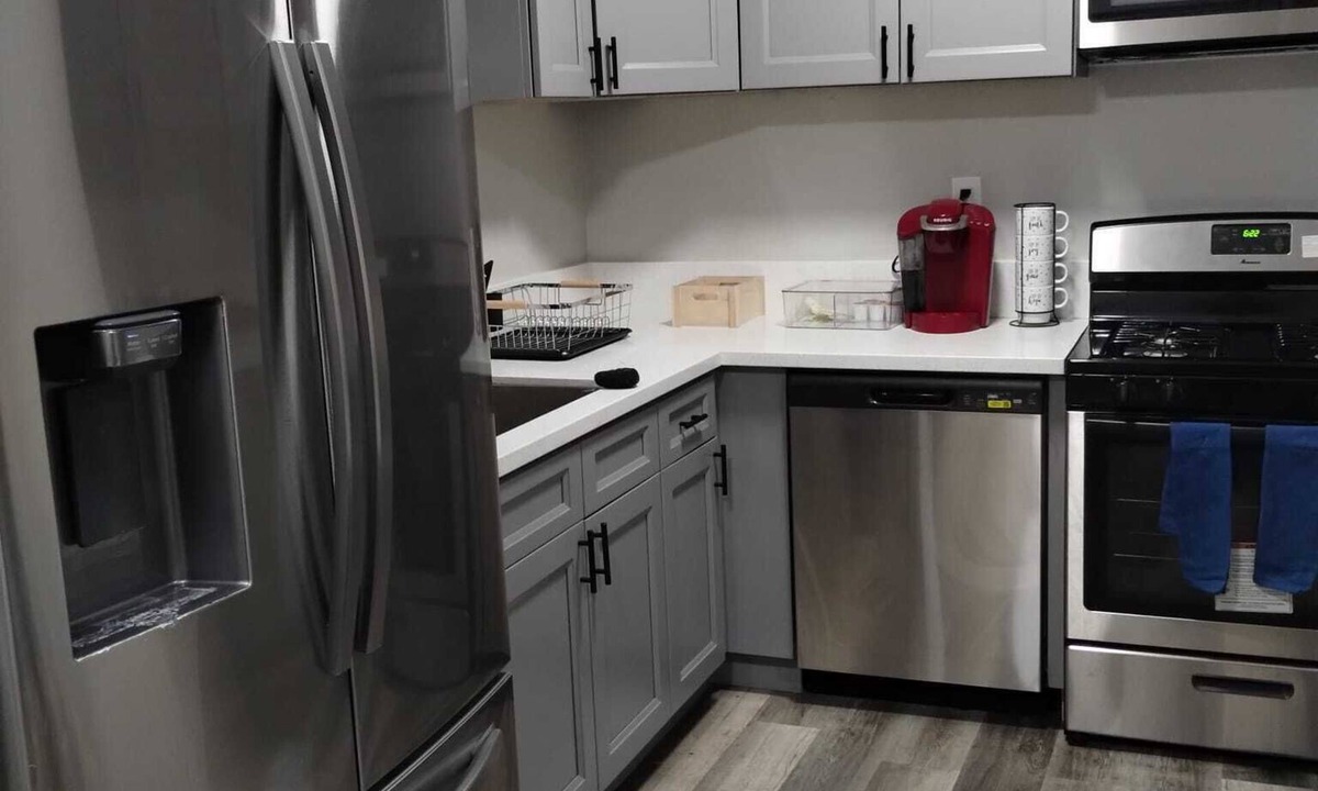 Redlands House | Charming Redlands home, modern comfort, near downtown. Explore Big Bear nearby