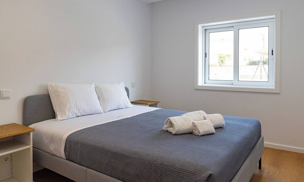 Madalena Apartment | Charming|Relaxing Getaway w/Terrace and Workspace