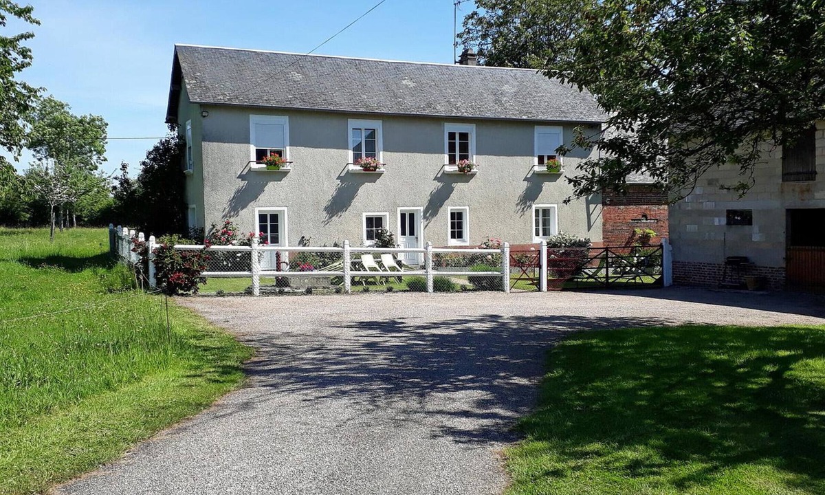 Champosoult Cottage | Charming renovated farmhouse with enclosed garden