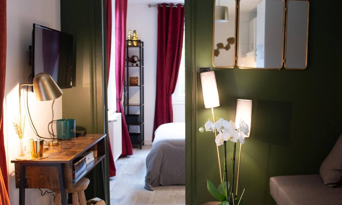 Les Andelys Apartment | Charming renovated apartment Petit Andelys